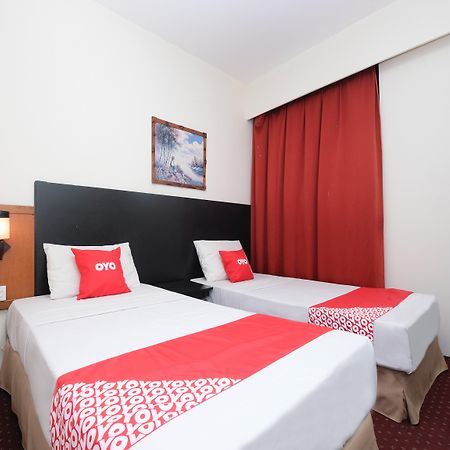 Hotel Sri Sutra - Sungai Buloh Petaling Jaya Exterior foto